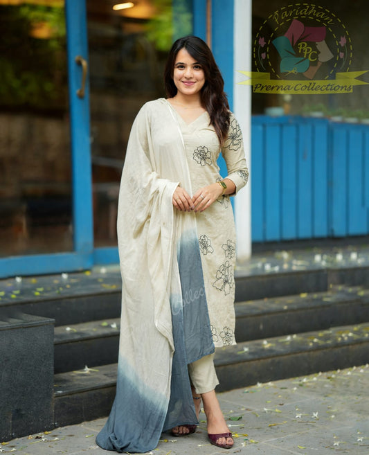 Elegant Floral Embroidered Kurta Set