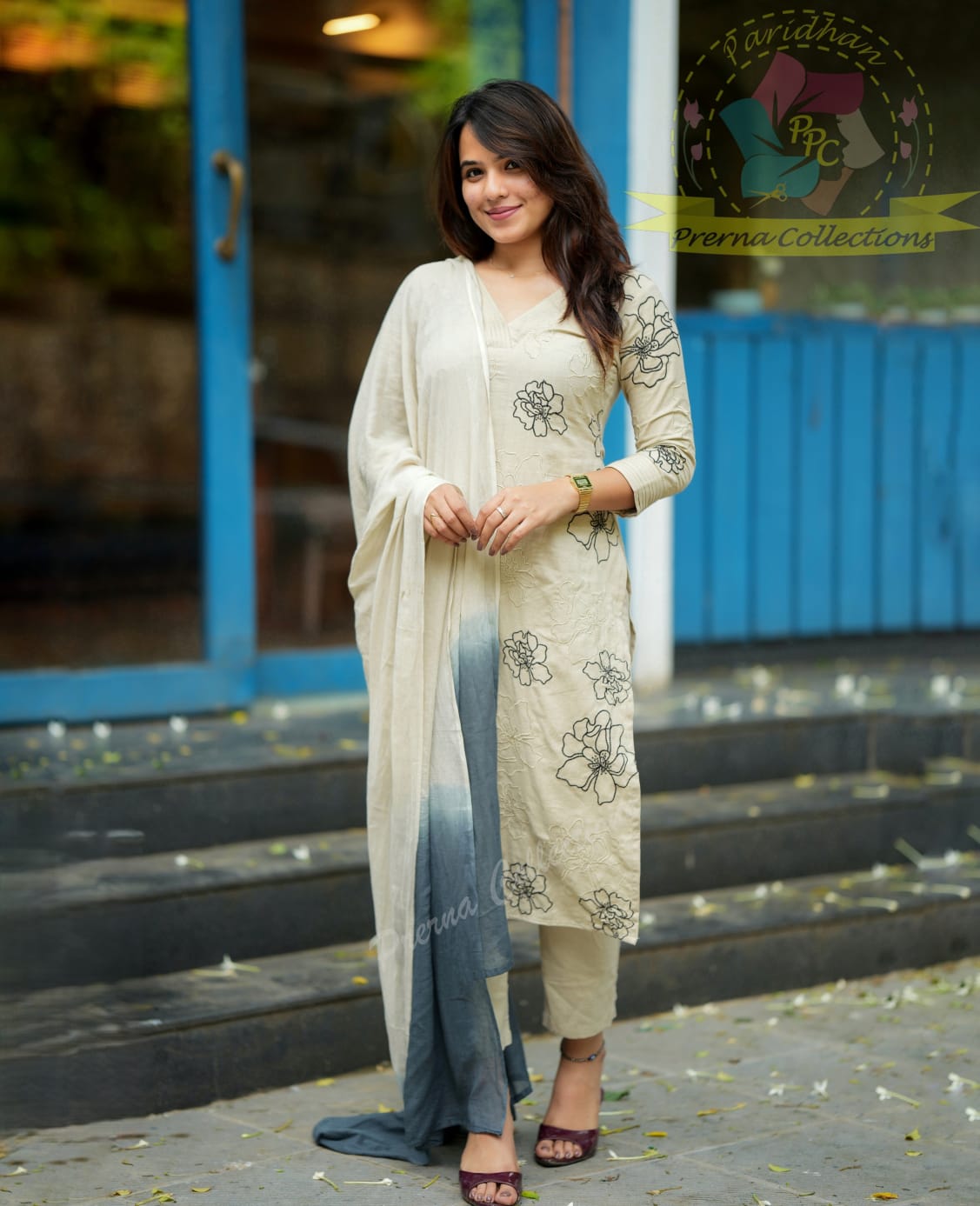 Elegant Floral Embroidered Kurta Set